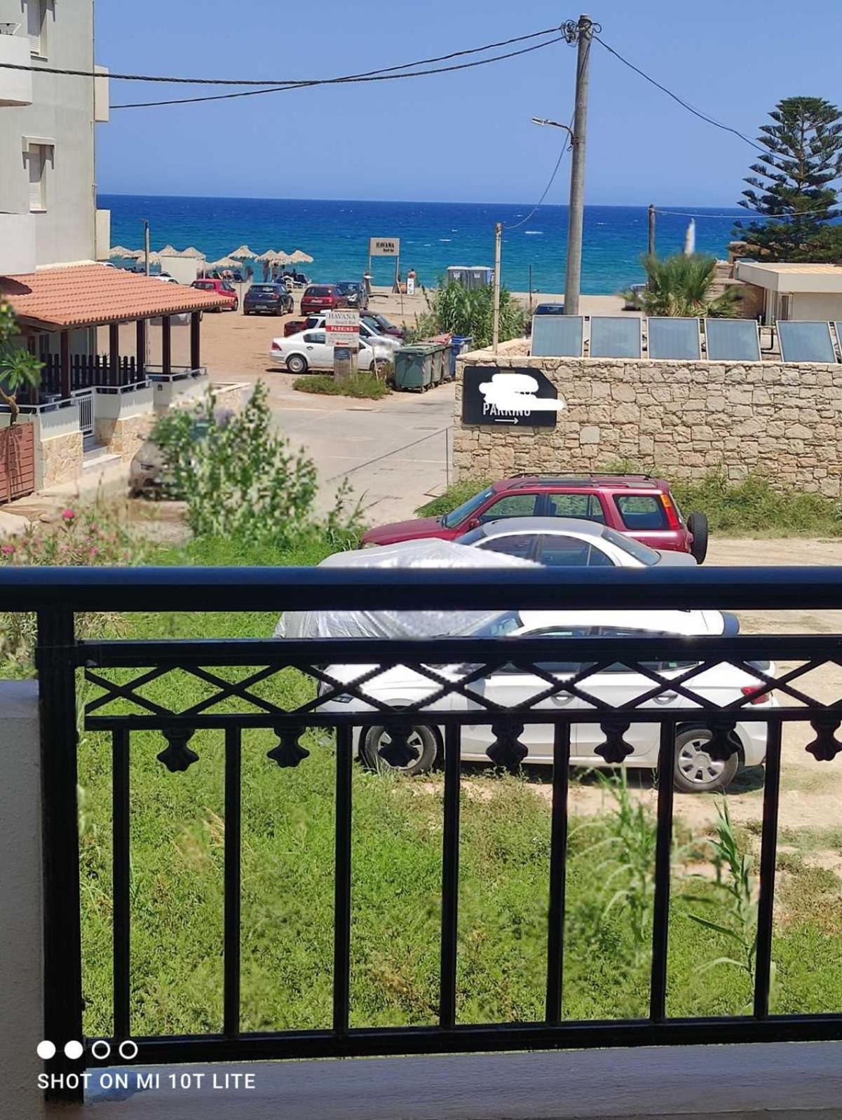 Yannis Apartments Amoudara  Bagian luar foto