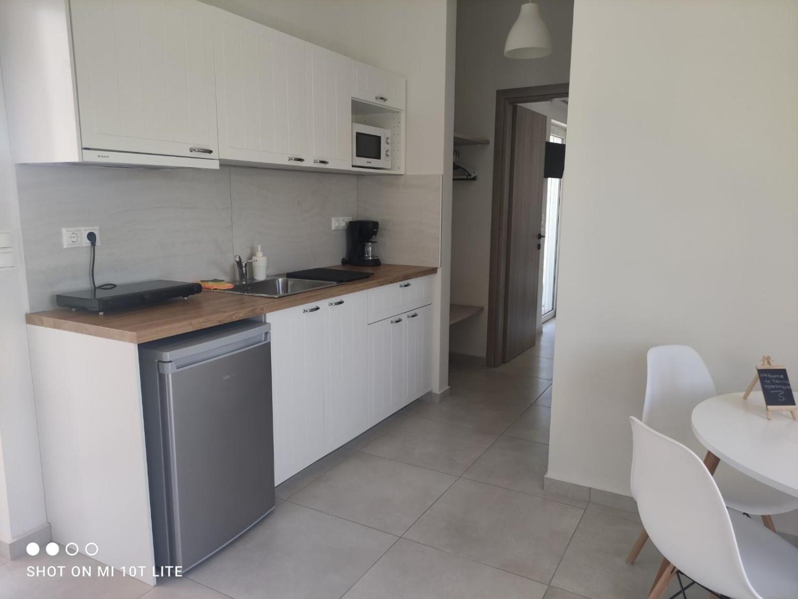 Yannis Apartments Amoudara  Bagian luar foto